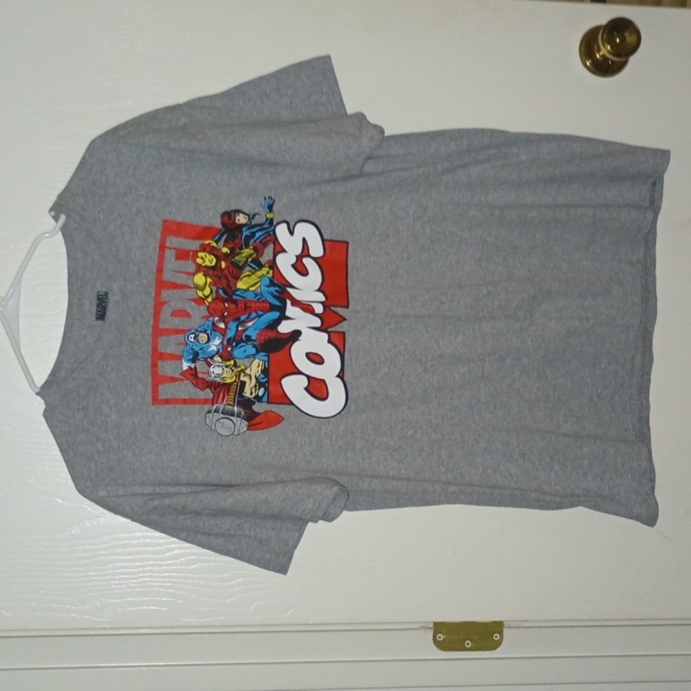 Marvel comics gray t-shirt